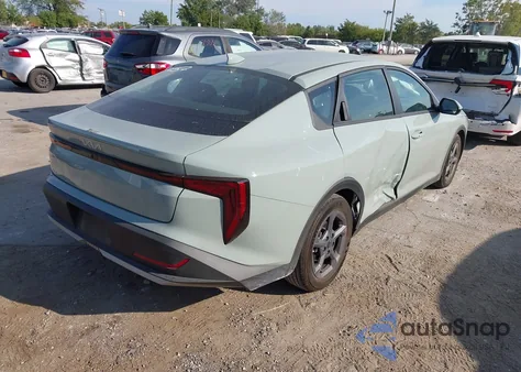 2025 Kia K4 Lxs из США, поврежденный, VIN 3KPFT4DE0SE114962